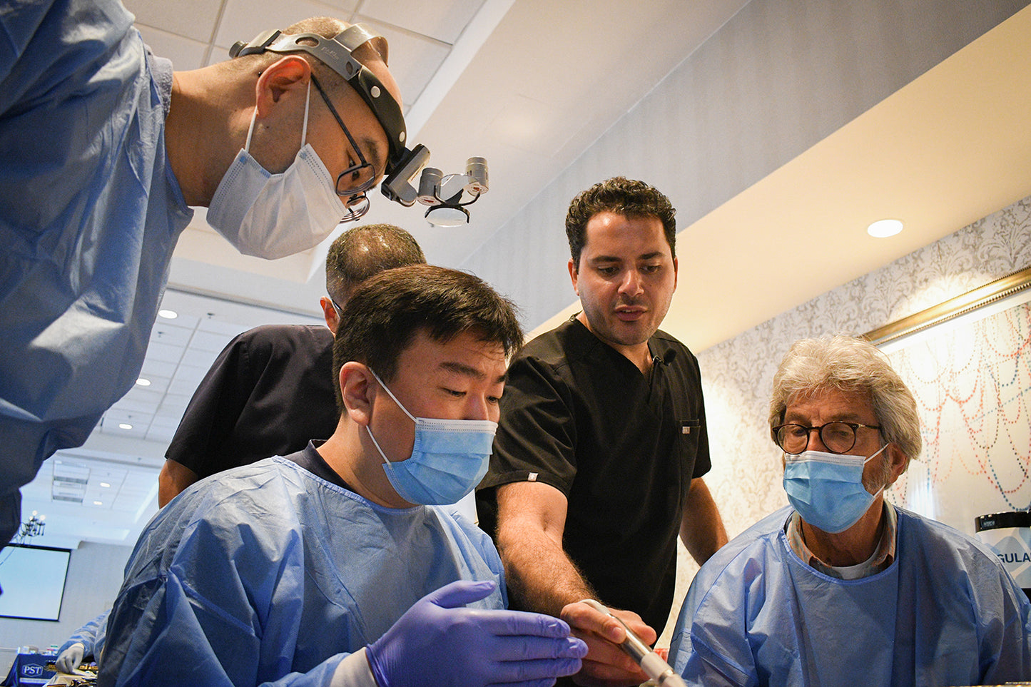 Total Tissue Hands-on Training: Bone Augmentation and Soft Tissue in Implant Dentistry